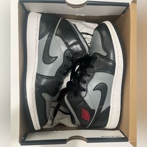 Jordan 1 Mid Shadow Red Used in Good Condition Size 4.5 Youth